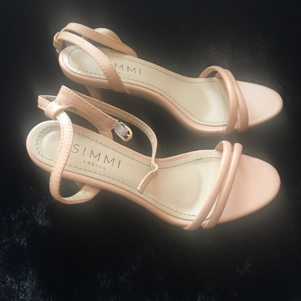 Simmi Trinity Nude Barely There Mid Heels